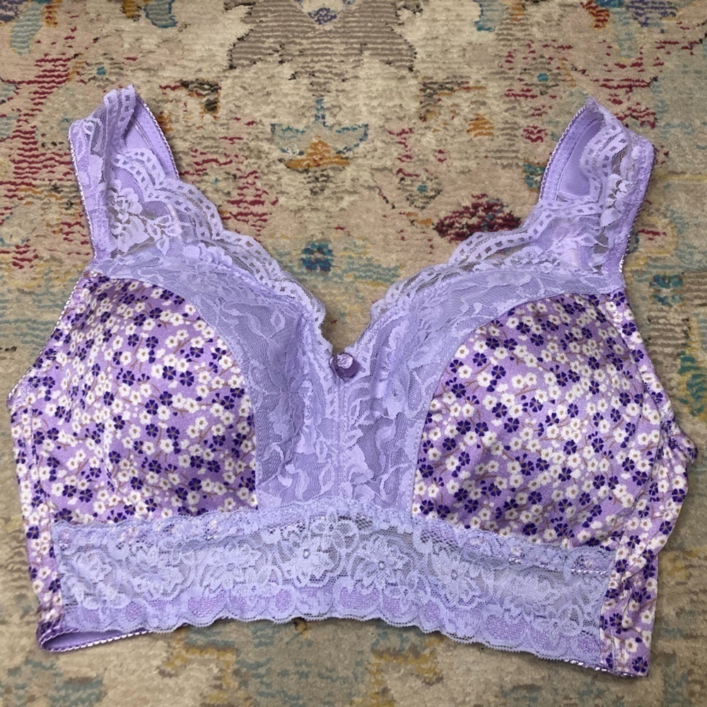 Rhonda Shear Purple And Cream Floral Lace Bra Size Medium